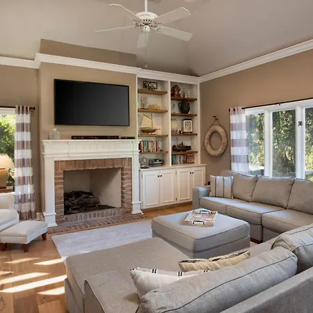 2 Tupelo Drive Villa